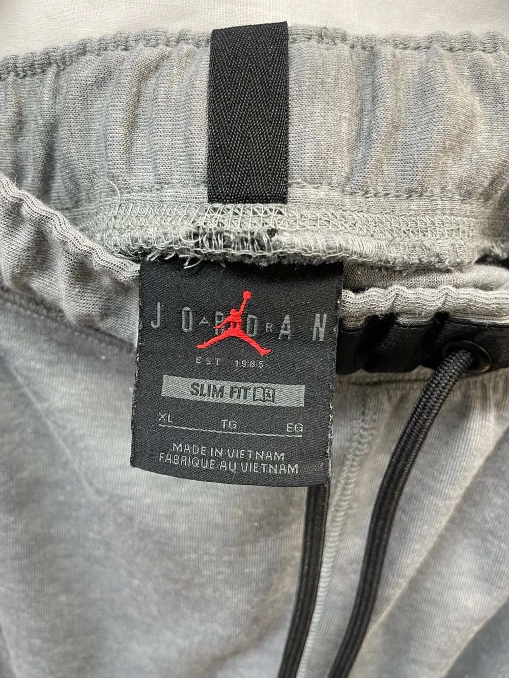 Jordan Men’s Grey & Black Hooded Jacket and Sweatpants Set sz xl
